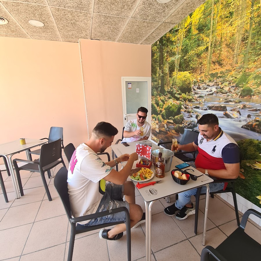 Bar - Restaurant L