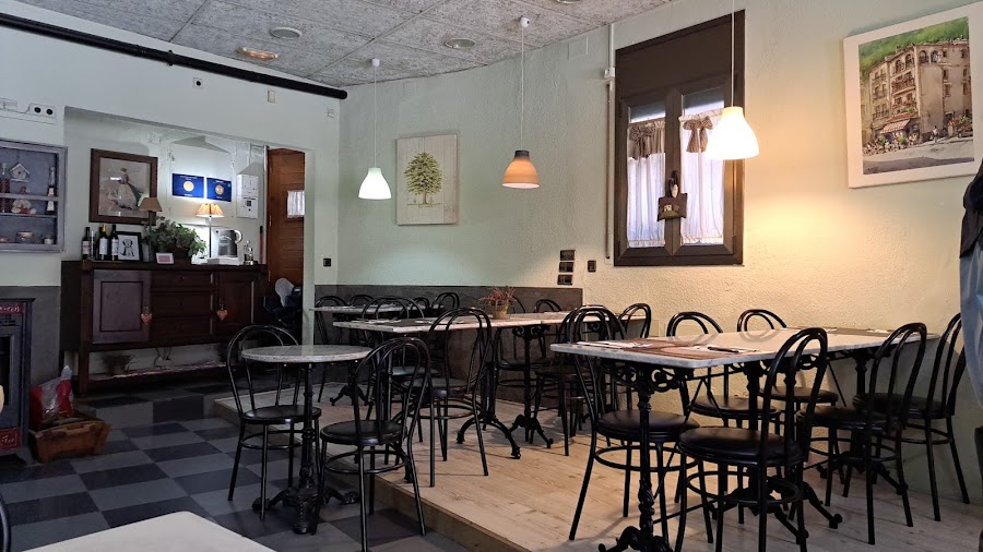 Casa Lola - Antic Bar Freser