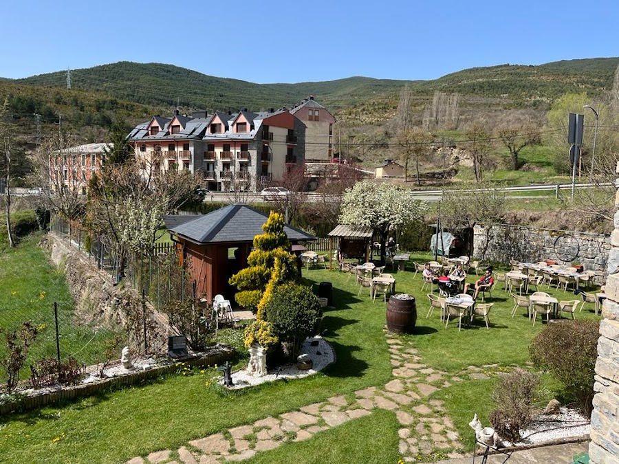 EL MESÓN DE CASTIELLO