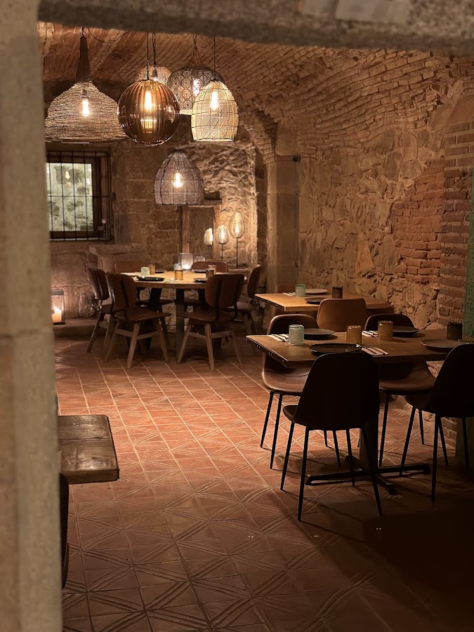 Llenya Restaurant