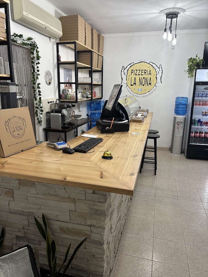 Pizzeria La Nona