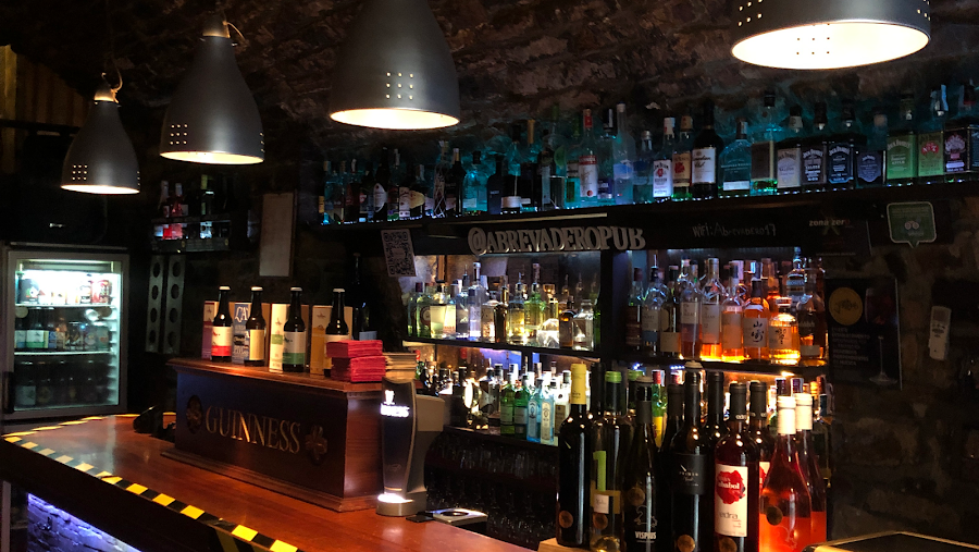 Pub L