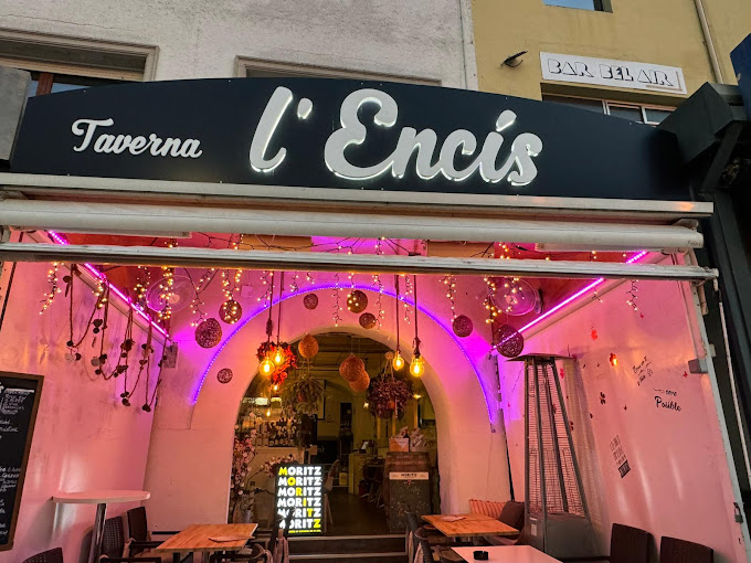 Taverna l