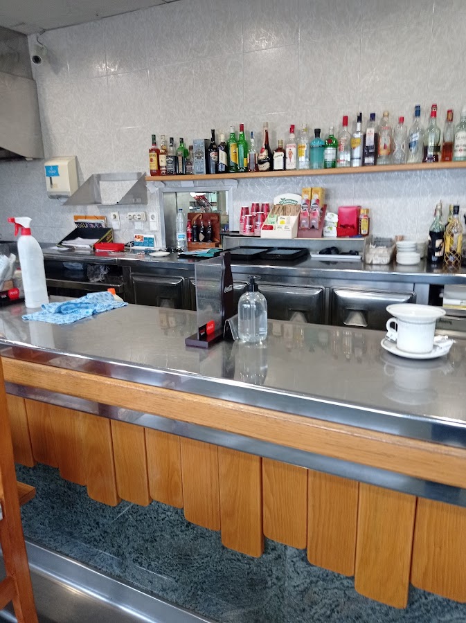 Bar Restaurant Gasolinera La Vinya S.L