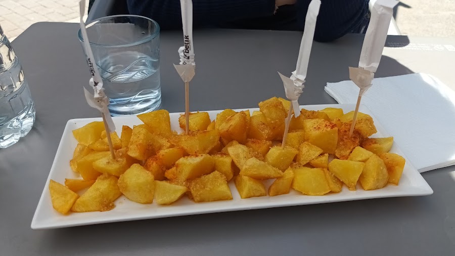 Les Tres Bruixes