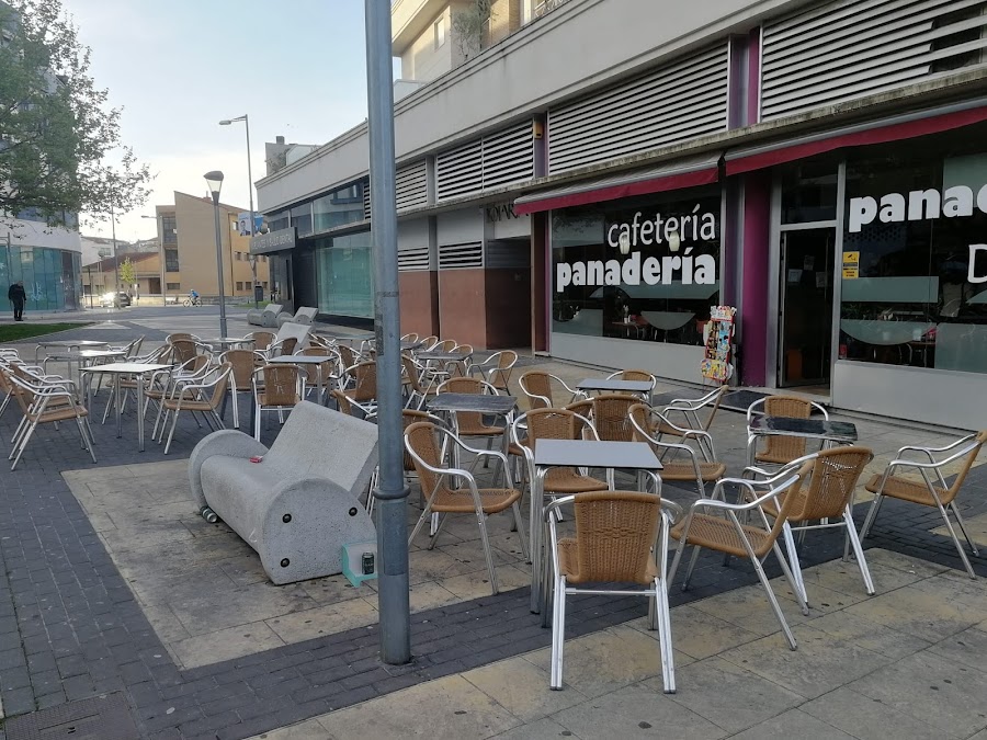 Panaderia/Cafeteria Casa Delfín